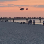 2岁男童跌下津诺维茨码头，救生直升机来到现场