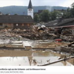 洪水完全摧毁了村庄Schuld 6