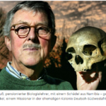 格哈德·齐格福斯（Gerhard Ziegefuß），退休的生物老师，有一个来自纳米比亚的头骨——从他的叔叔那里继承来的，他的叔叔当时在德属西南非洲前殖民地的一名传教士